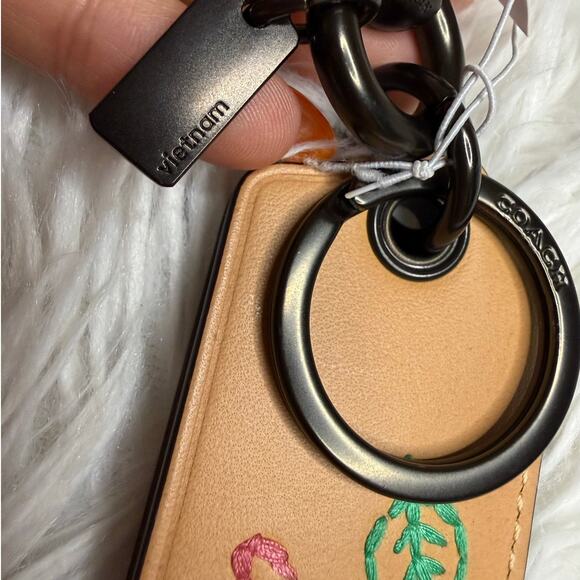 NWT COACH Original Bottle Opener Key Fob Natural Leather with Diary Embroidery - Picture 3 of 5